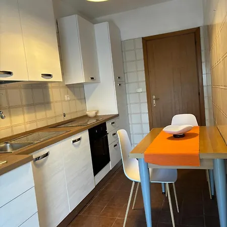 Spazioso Eur 120 Mq Con Palestra E Parcheggio Privati * Roma