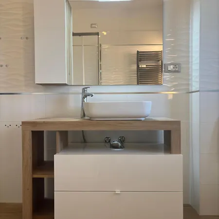 Apartamento Spazioso Eur 120 Mq Con Palestra E Parcheggio Privati Roma