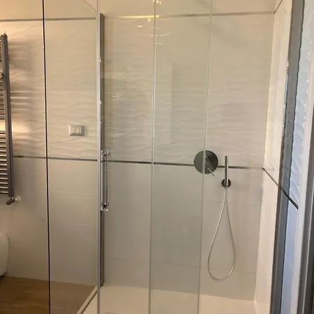 Apartamento Spazioso Eur 120 Mq Con Palestra E Parcheggio Privati